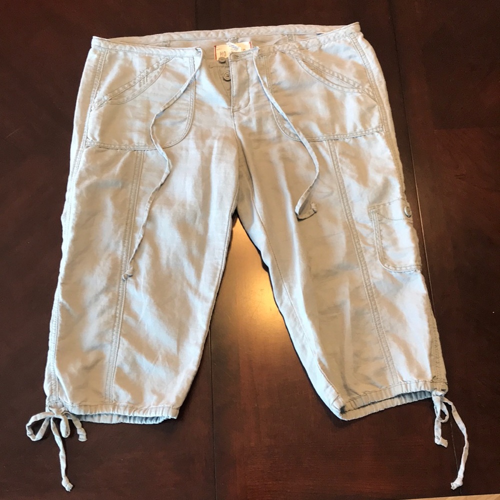 Hollister cargo capris